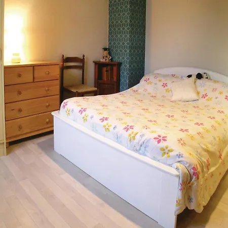 Holiday home Three-bedroom Holiday In Sur Mer