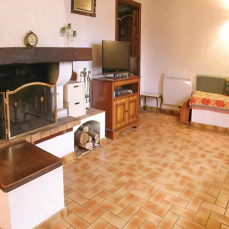 Holiday home Three-bedroom Holiday In Sur Mer