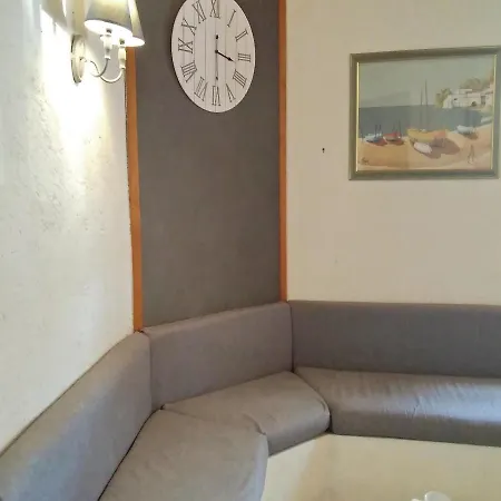 Three-bedroom Holiday In Sur Mer Holiday home *